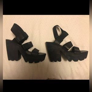 Vic Matie platform sandals